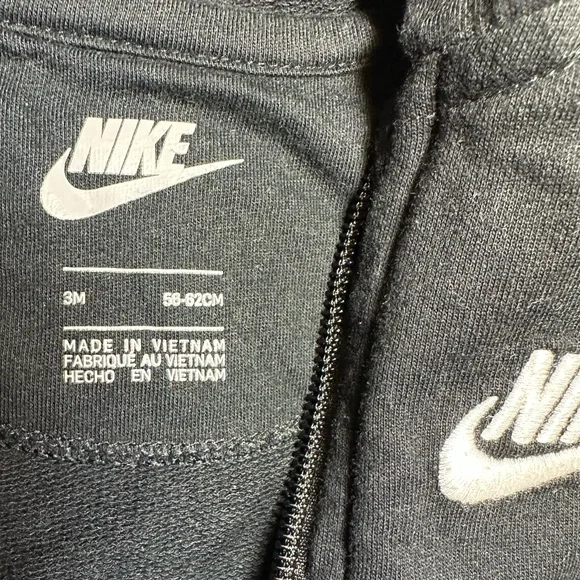 Nike baby coverall - 3 months - Picture 2 of 2